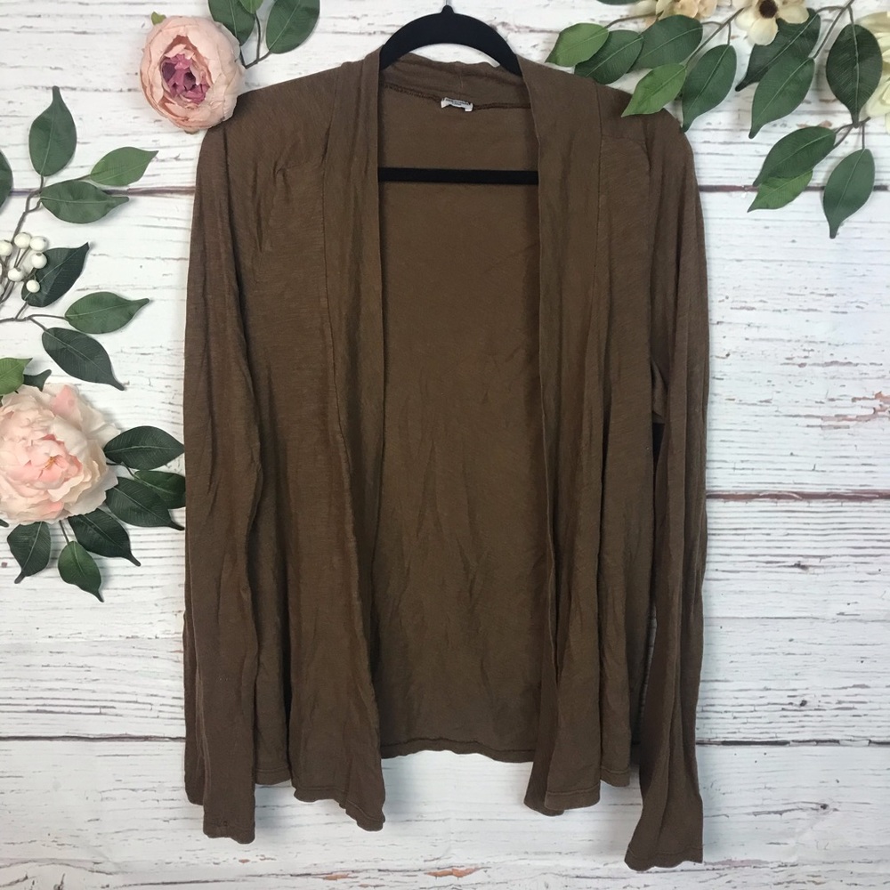 Splendid Size Large Long Sleeve light weight brown Cardigan Sweater neutral